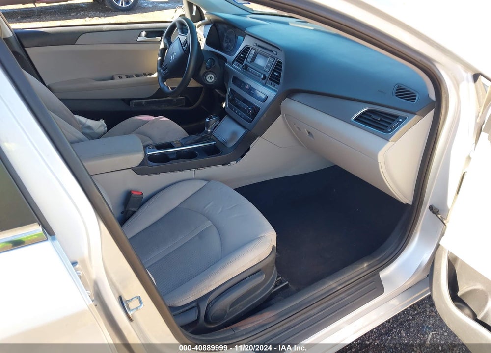 2017 HYUNDAI SONATA VIN: 5NPE24AFXHH488964
