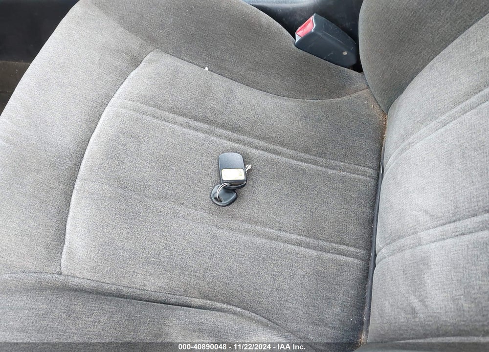 2005 HYUNDAI SONATA GLS/LX VIN: KMHWF35H25A105628