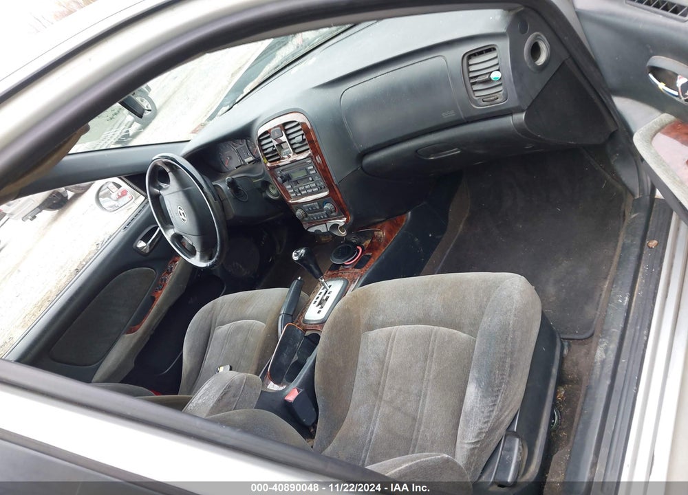 2005 HYUNDAI SONATA GLS/LX VIN: KMHWF35H25A105628