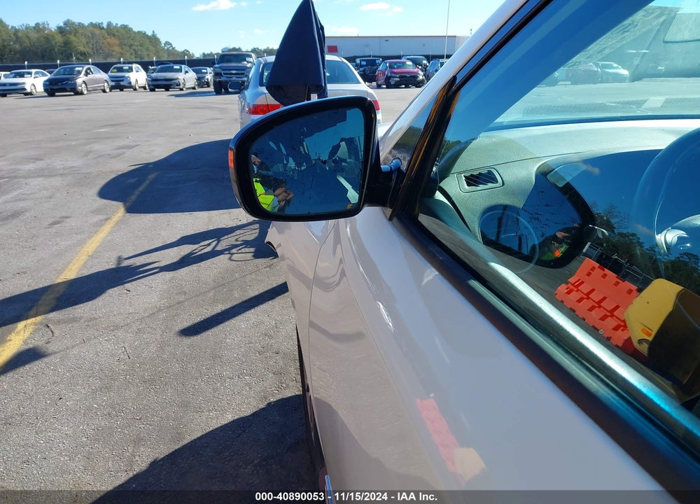 2016 NISSAN PATHFINDER SL VIN: 5N1AR2MN2GC602057