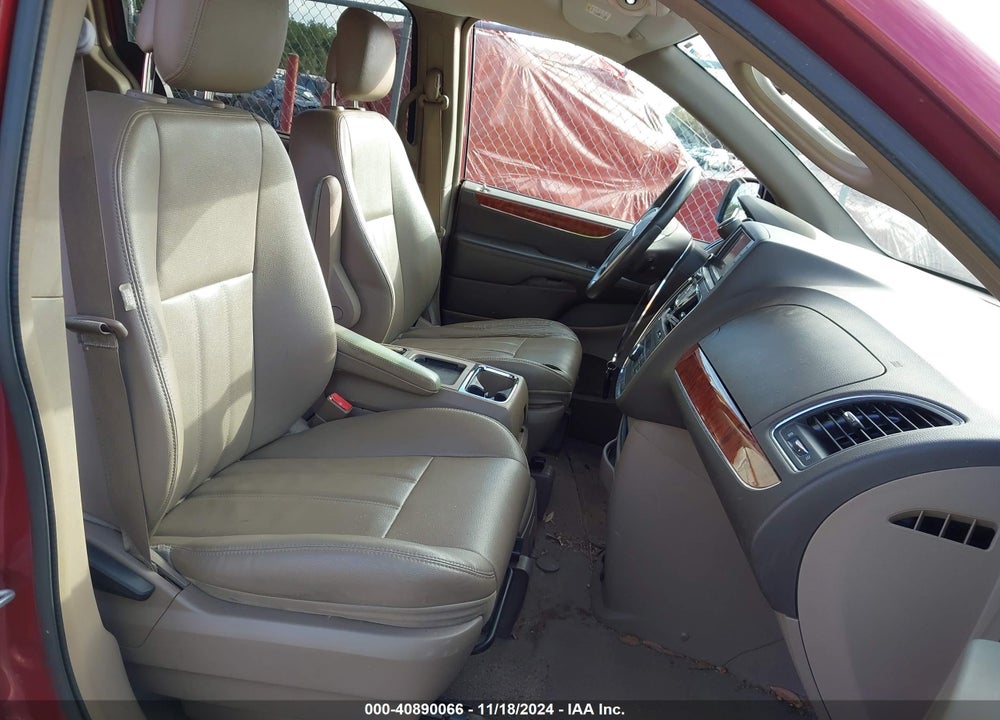 2014 CHRYSLER TOWN & COUNTRY TOURING VIN: 2C4RC1BG4ER276919