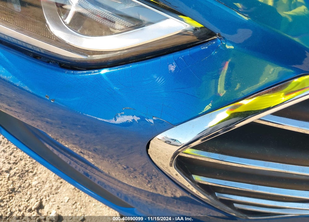 2017 HYUNDAI ELANTRA SE VIN: 5NPD84LF3HH129365