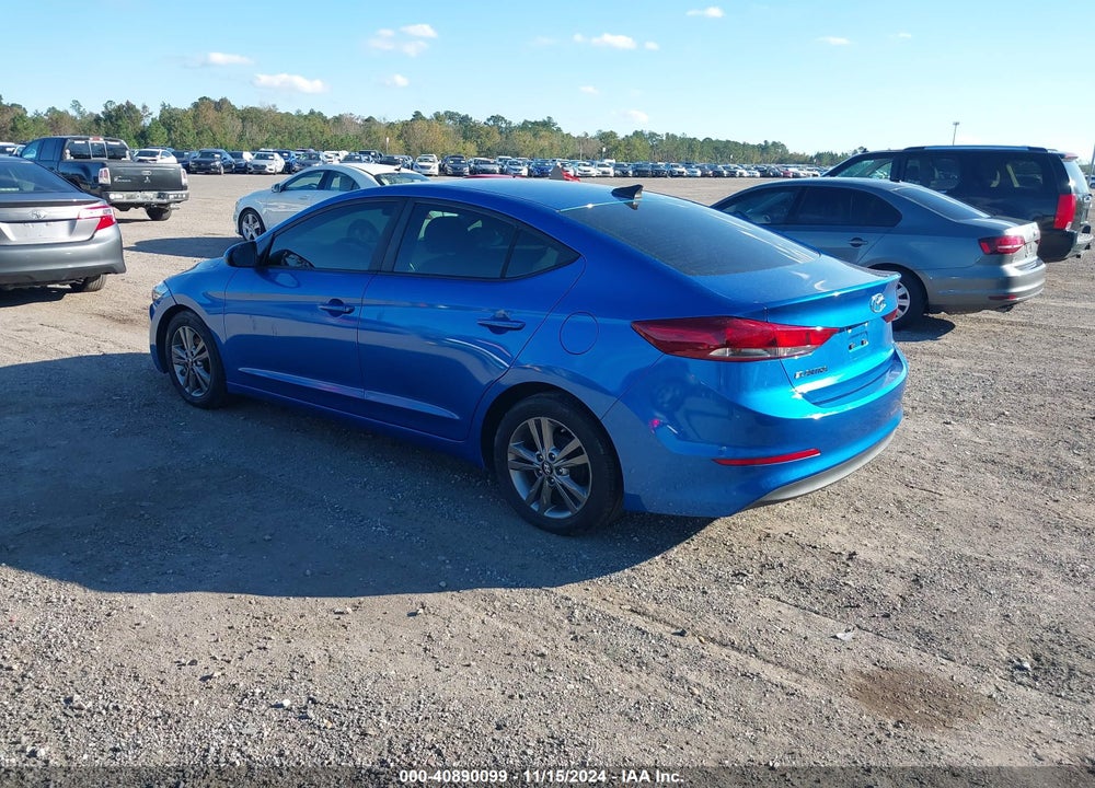 2017 HYUNDAI ELANTRA SE VIN: 5NPD84LF3HH129365