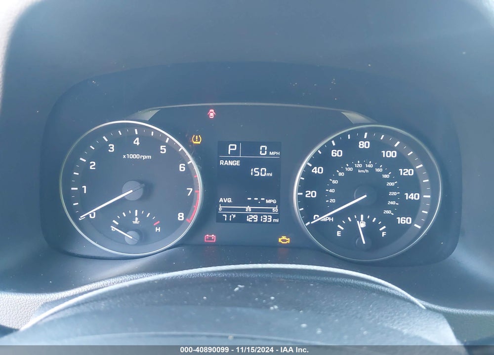 2017 HYUNDAI ELANTRA SE VIN: 5NPD84LF3HH129365