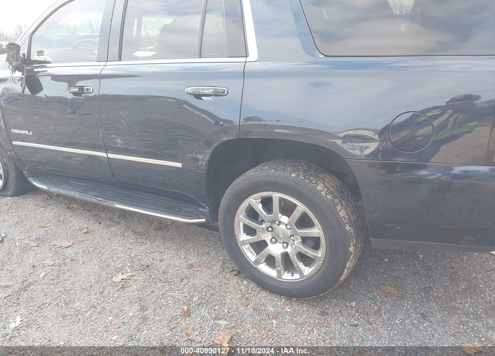 2017 GMC YUKON DENALI VIN: 1GKS2CKJ2HR181852