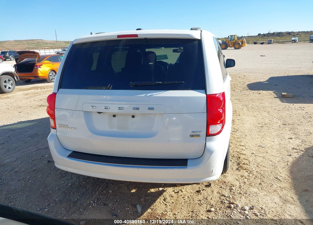 2018 DODGE GRAND CARAVAN SXT VIN: 2C4RDGCG0JR206133