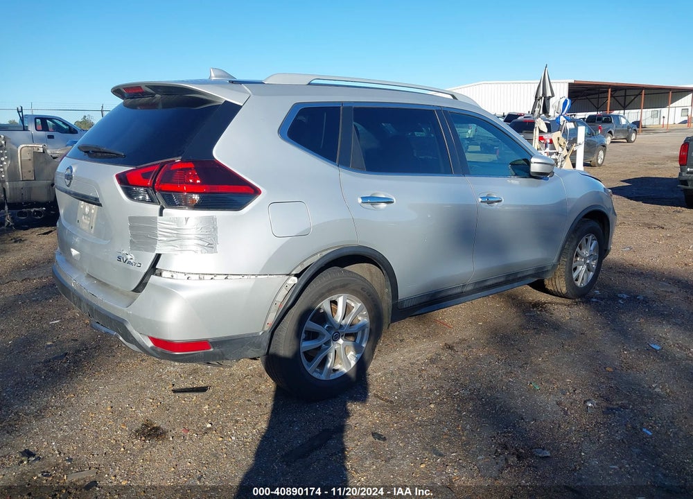 2018 NISSAN ROGUE SV VIN: 5N1AT2MVXJC700374