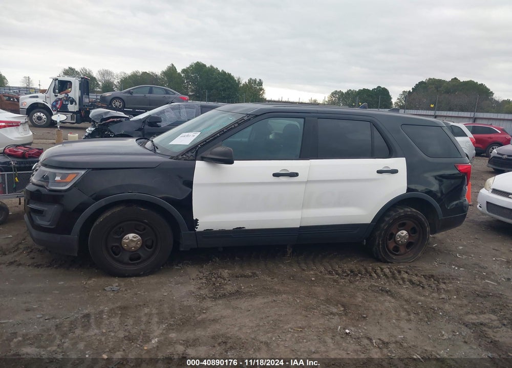 2017 FORD UTILITY POLICE INTERCEPTOR VIN: 1FM5K8AR5HGD58883