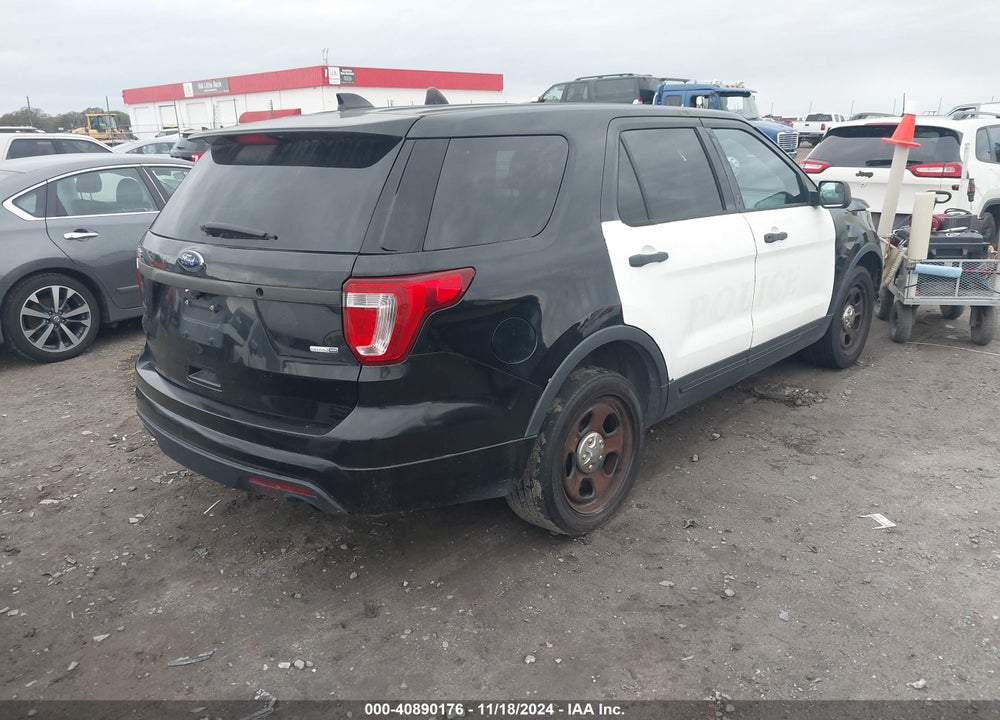 2017 FORD UTILITY POLICE INTERCEPTOR VIN: 1FM5K8AR5HGD58883
