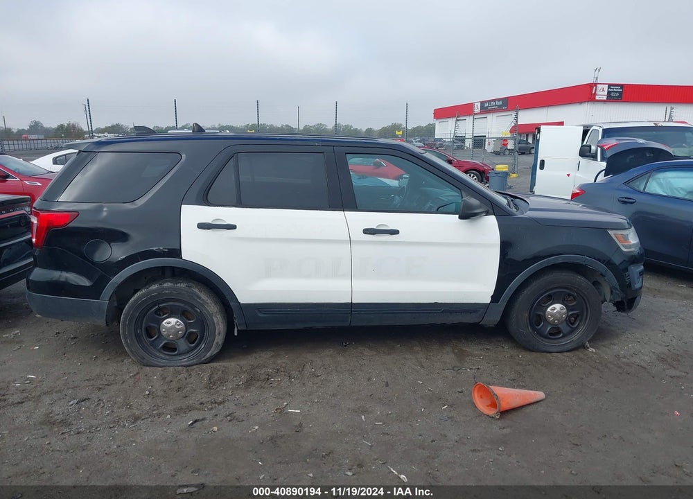 2017 FORD UTILITY POLICE INTERCEPTOR VIN: 1FM5K8AR9HGD58885