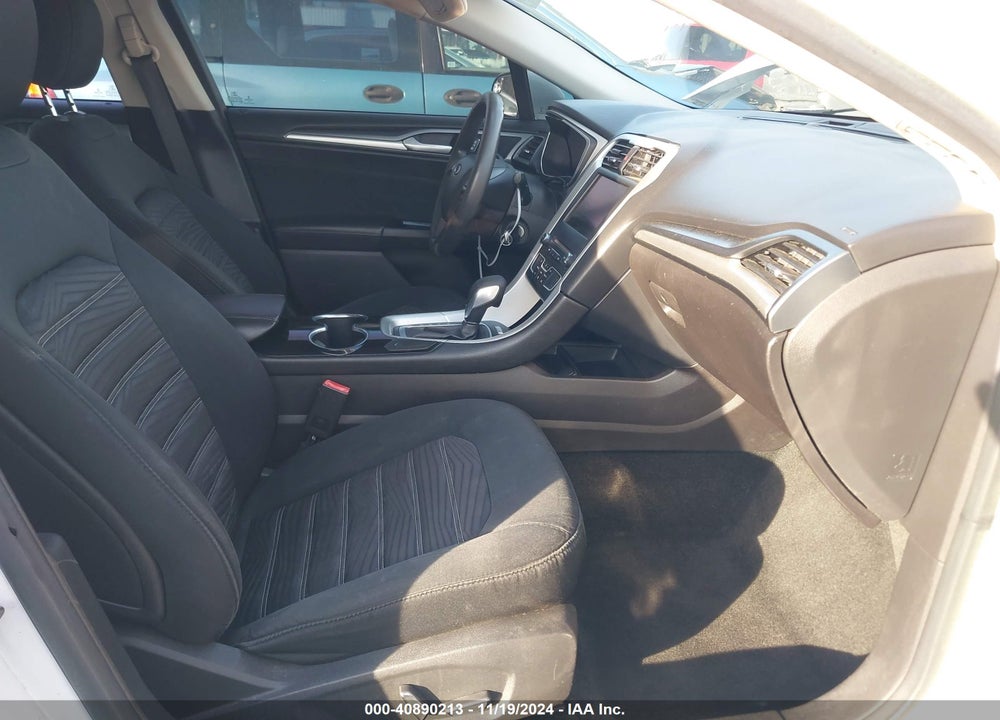 2016 FORD FUSION SE VIN: 3FA6P0H7XGR144730