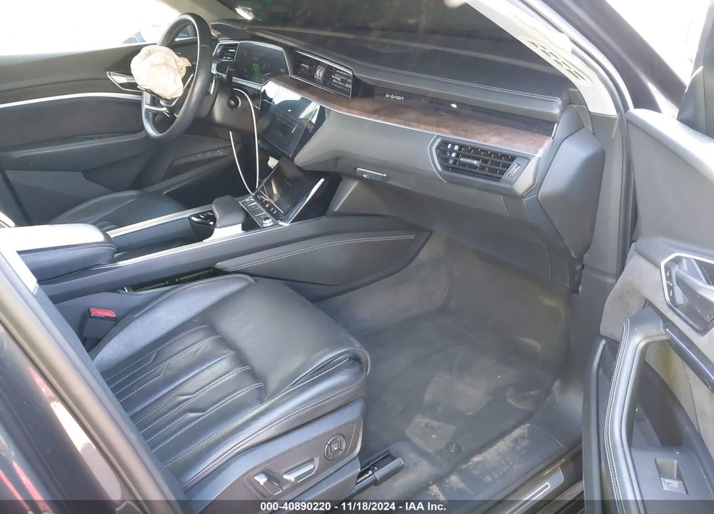 2019 AUDI E-TRON VIN: WA1VABGE8KB024564