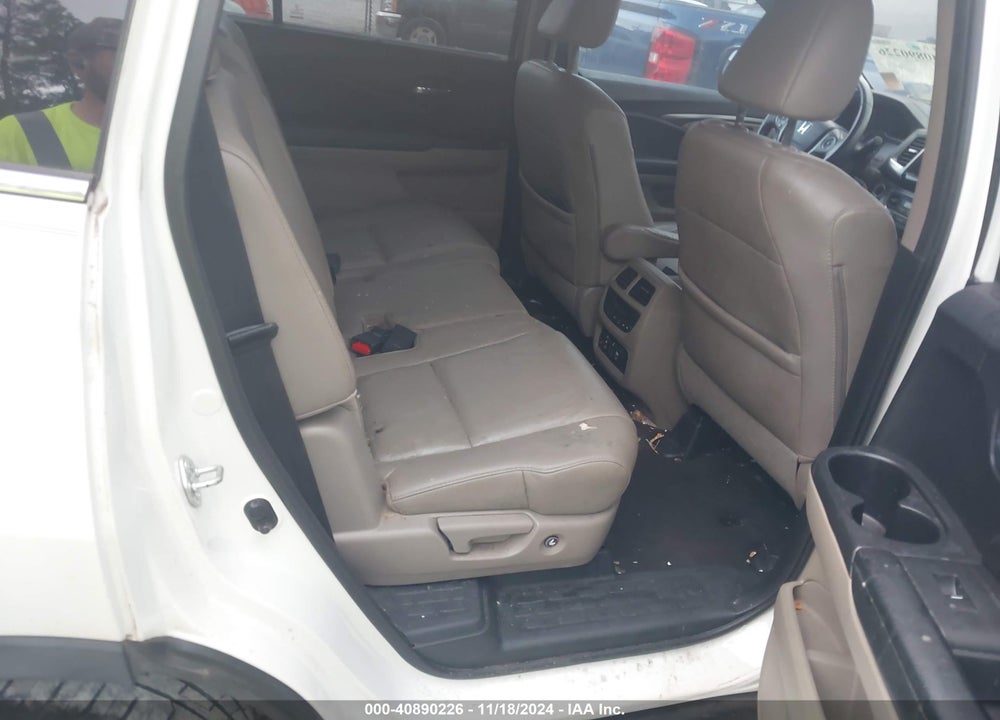 2017 HONDA PILOT EX-L VIN: 5FNYF5H80HB034655