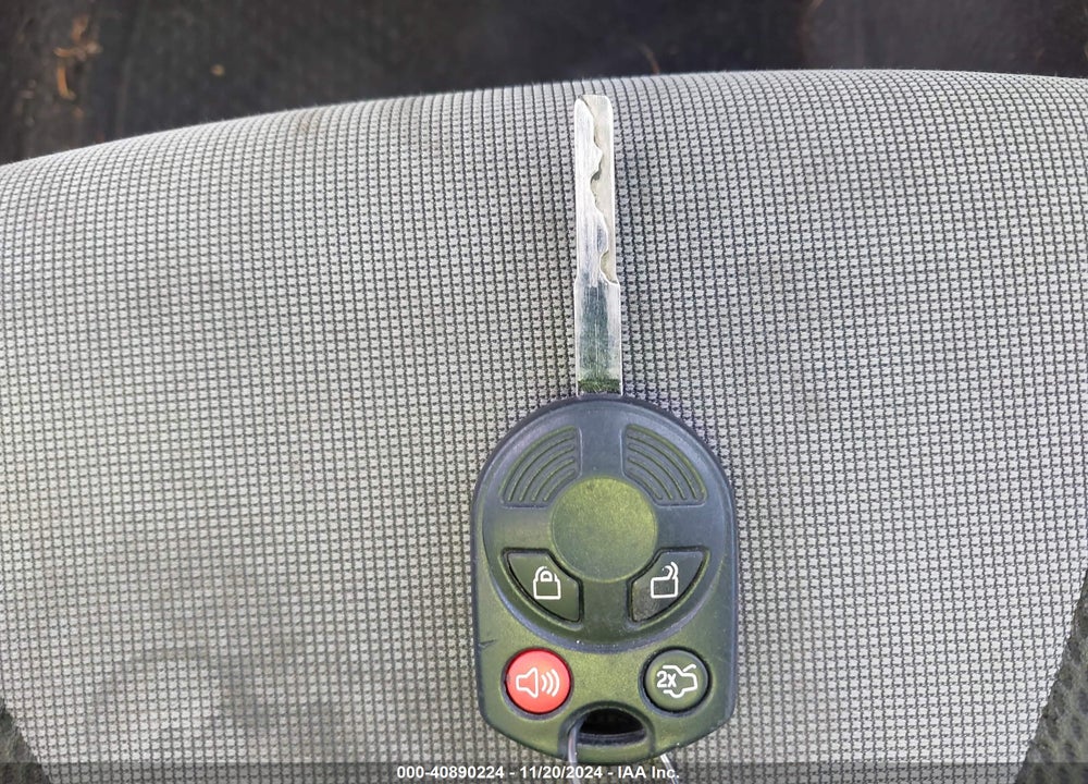 2014 FORD FOCUS VIN: 1FADP3F28EL341942