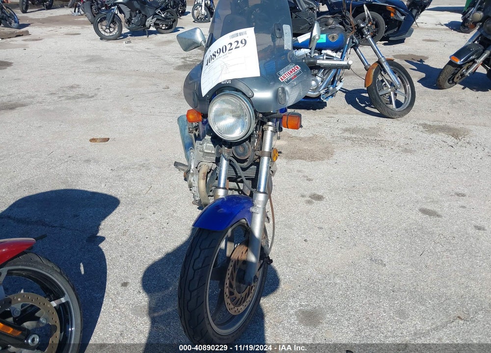 1993 HONDA CB750 VIN: JH2RC3803PM203365