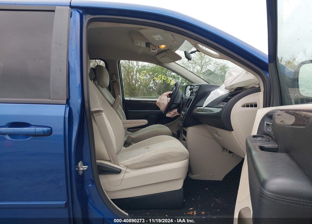 2011 DODGE GRAND CARAVAN EXPRESS VIN: 2D4RN4DG1BR602313
