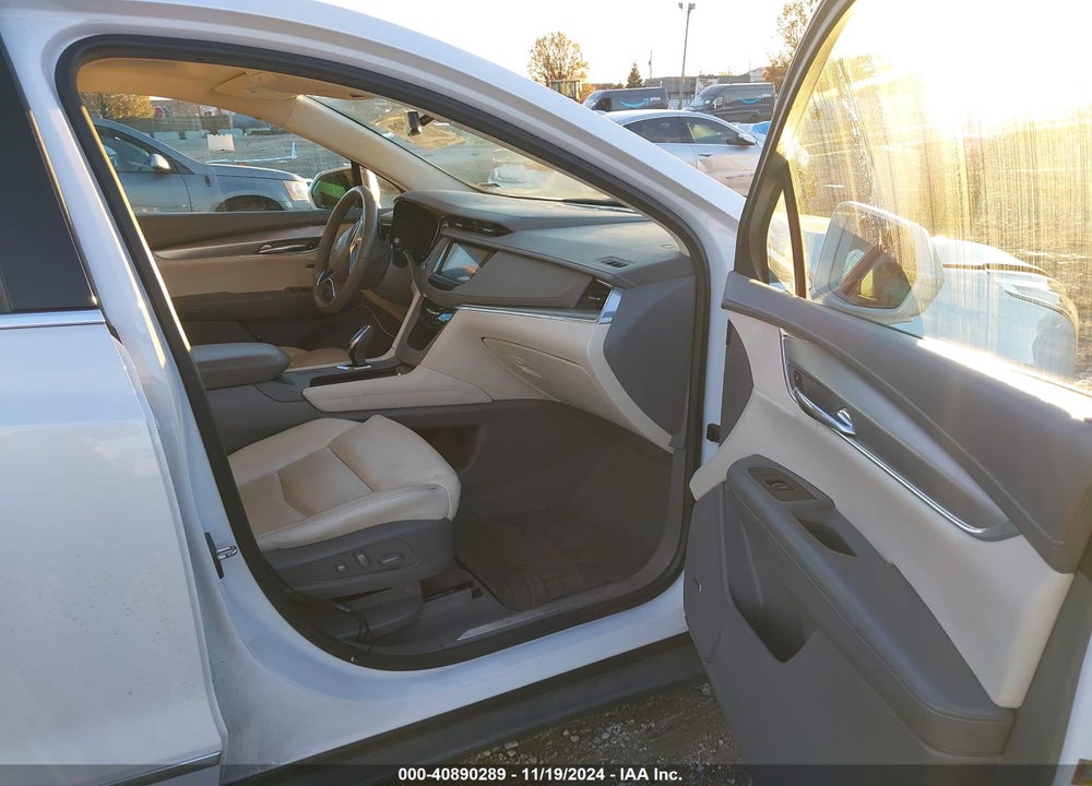 2017 CADILLAC XT5 LUXURY VIN: 1GYKNBRS1HZ127335