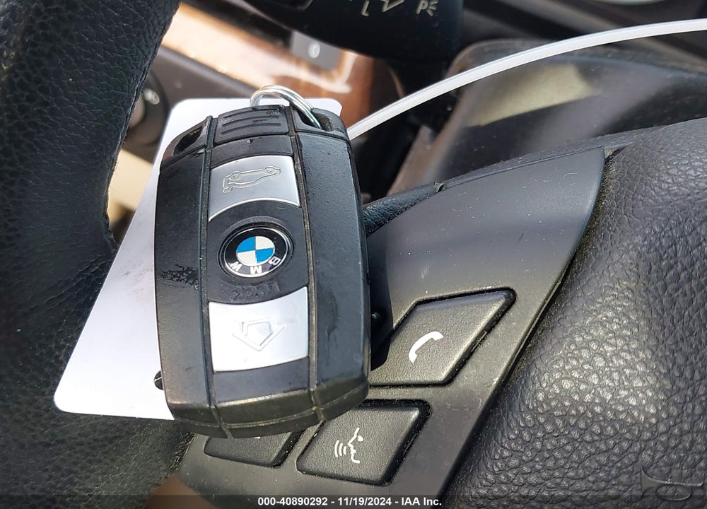 2008 BMW 528I VIN: WBANU53558C112203
