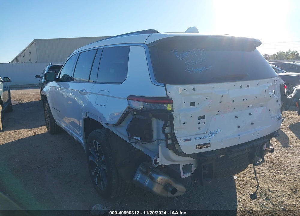 2023 JEEP GRAND CHEROKEE L OVERLAND 4X4 VIN: 1C4RJKDG7P8107677