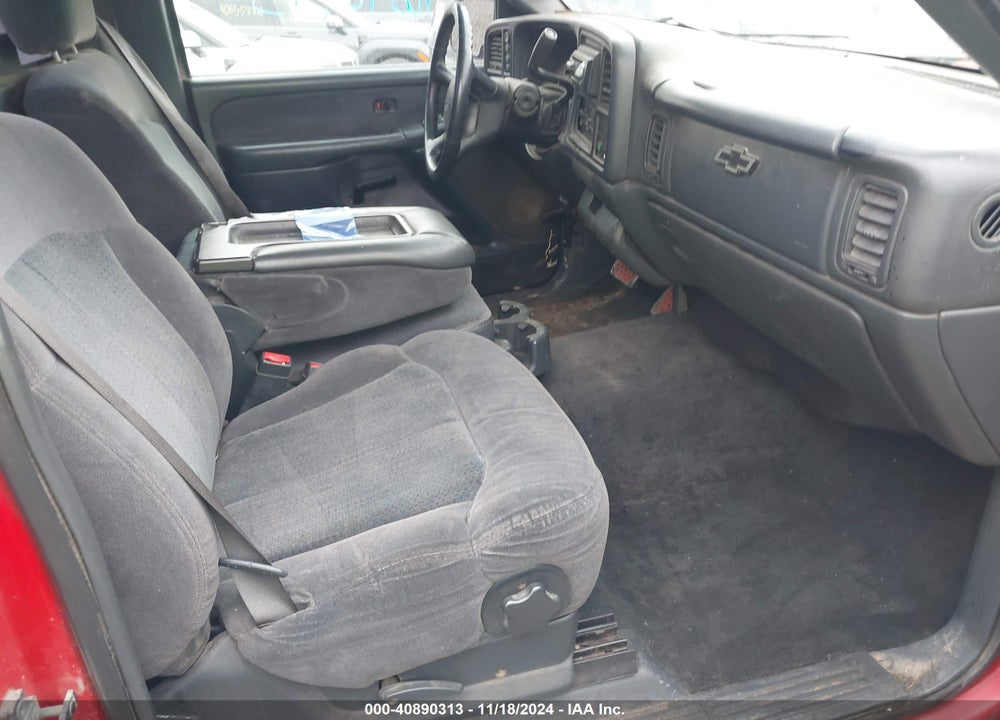 2002 CHEVROLET SILVERADO 1500 LS VIN: 1GCEK14T52Z199622