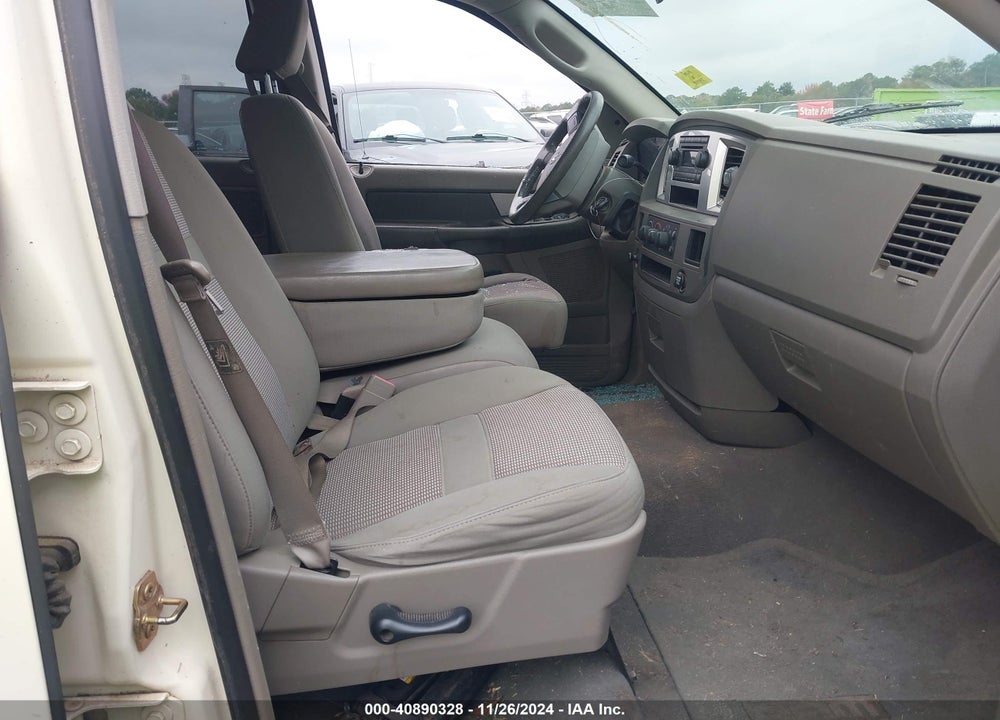 2007 DODGE RAM 1500 SLT VIN: 1D7HA18247J613017