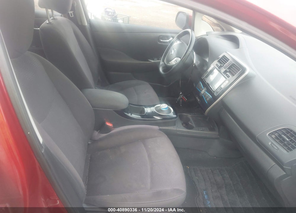 2014 NISSAN LEAF SV VIN: 1N4AZ0CP7EC339322