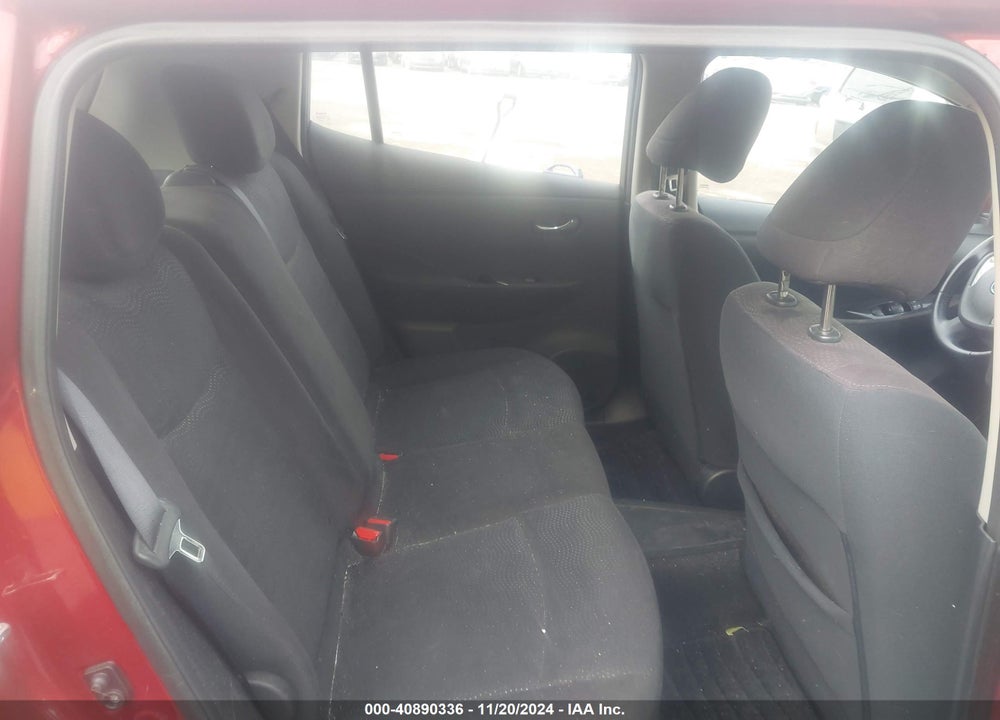 2014 NISSAN LEAF SV VIN: 1N4AZ0CP7EC339322