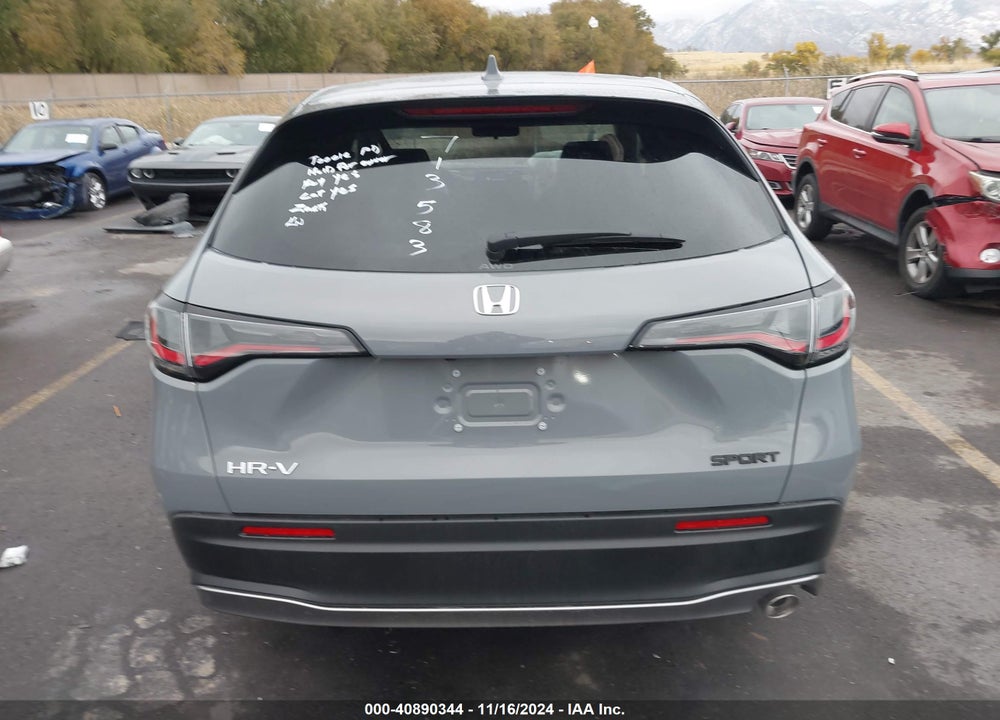 2025 HONDA HR-V VIN: 3CZRZ2H54SM713583