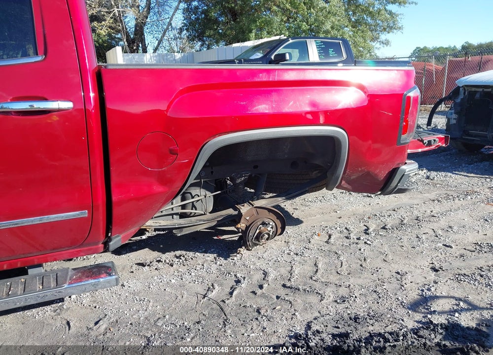 2018 GMC SIERRA 1500 SLT VIN: 3GTP1NEC0JG204774