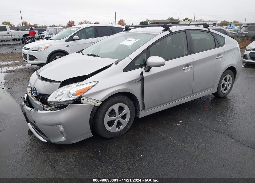 2013 TOYOTA PRIUS THREE VIN: JTDKN3DU2D5672000