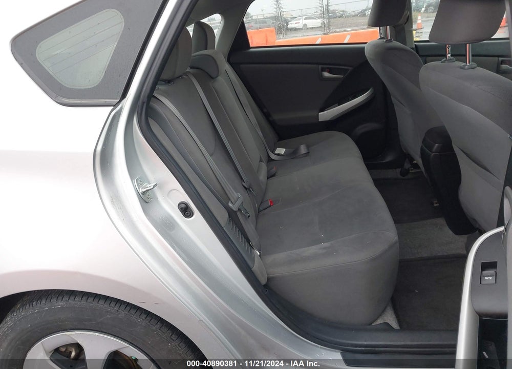 2013 TOYOTA PRIUS THREE VIN: JTDKN3DU2D5672000