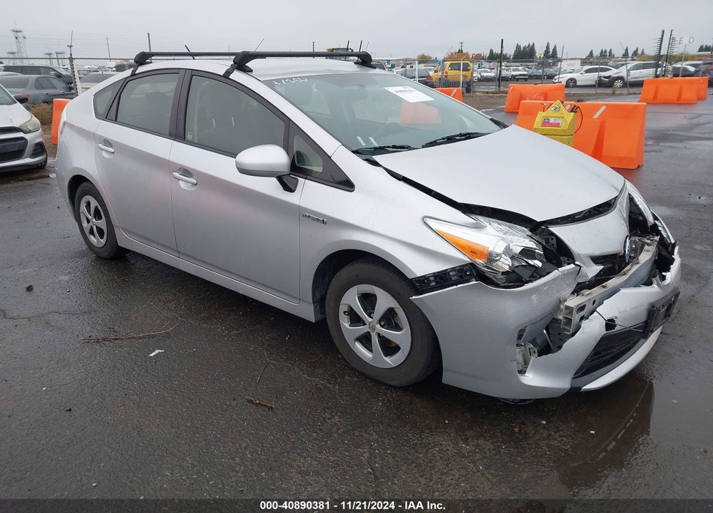 2013 TOYOTA PRIUS THREE VIN: JTDKN3DU2D5672000