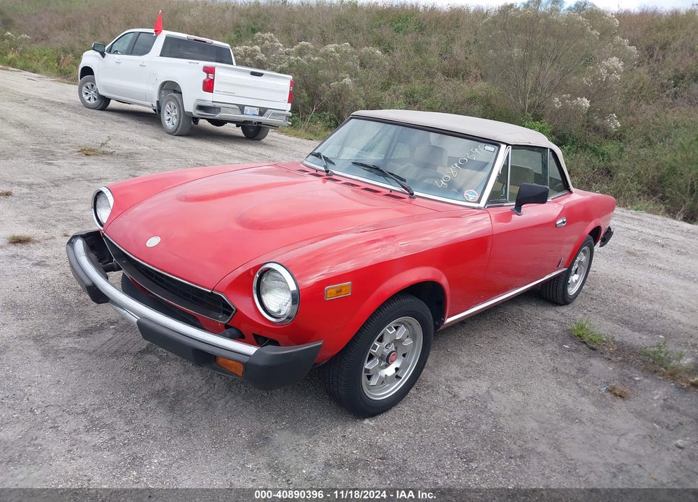 1982 FIAT 124 SPIDER VIN: ZFAAS00B9C5002036