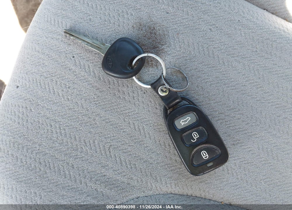 2007 KIA OPTIMA LX VIN: KNAGE123775147116
