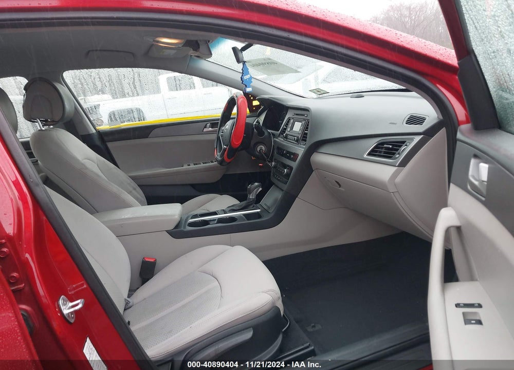 2017 HYUNDAI SONATA VIN: 5NPE24AF9HH445457