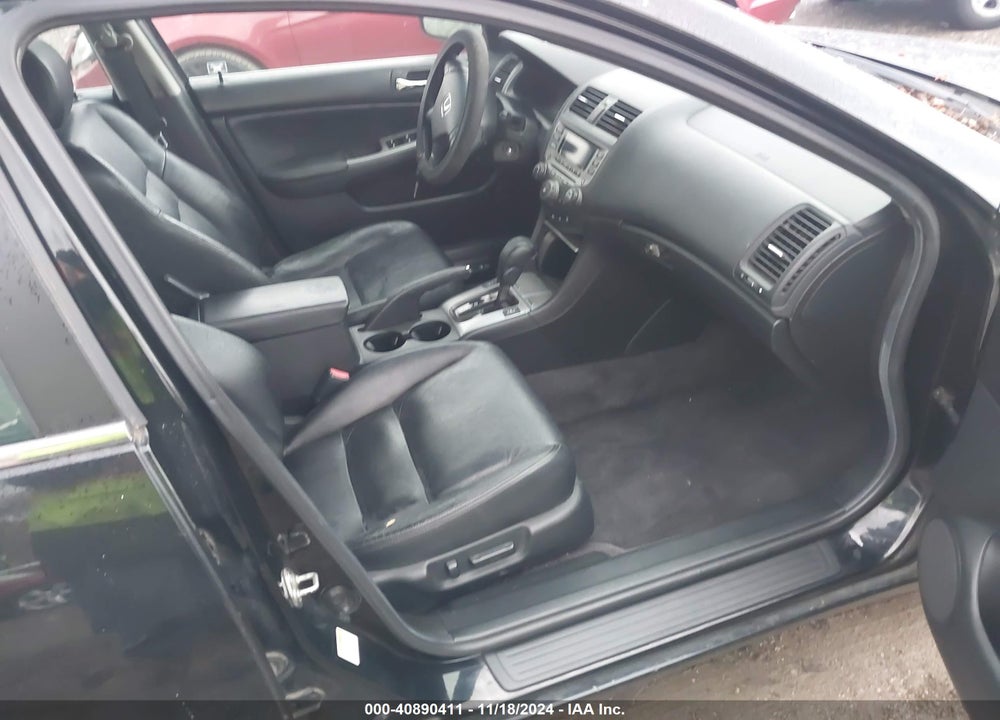 2007 HONDA ACCORD 3.0 EX VIN: 1HGCM665X7A023136