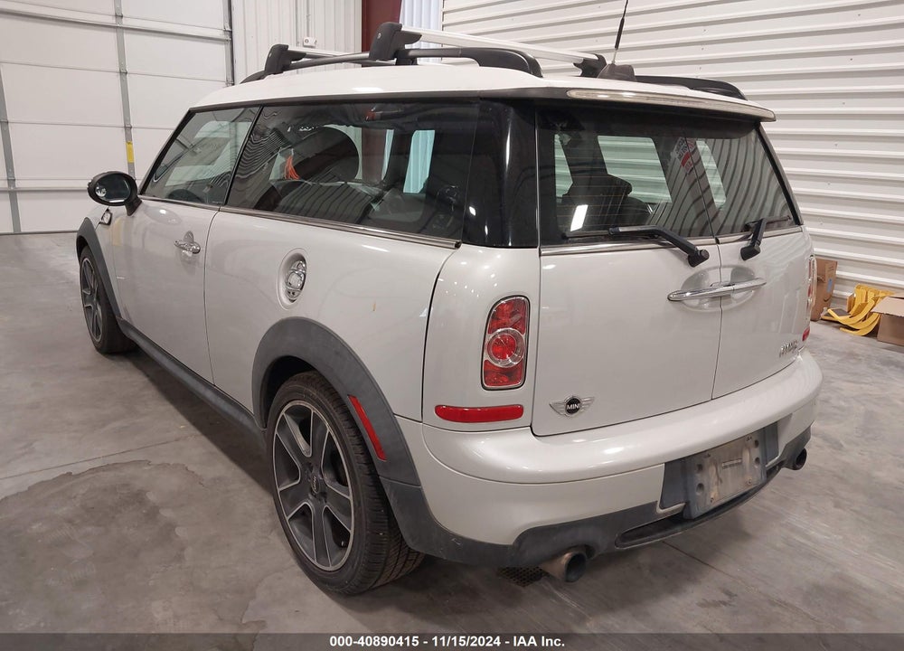 2011 MINI COOPER S CLUBMAN VIN: WMWZG3C55BTY30516