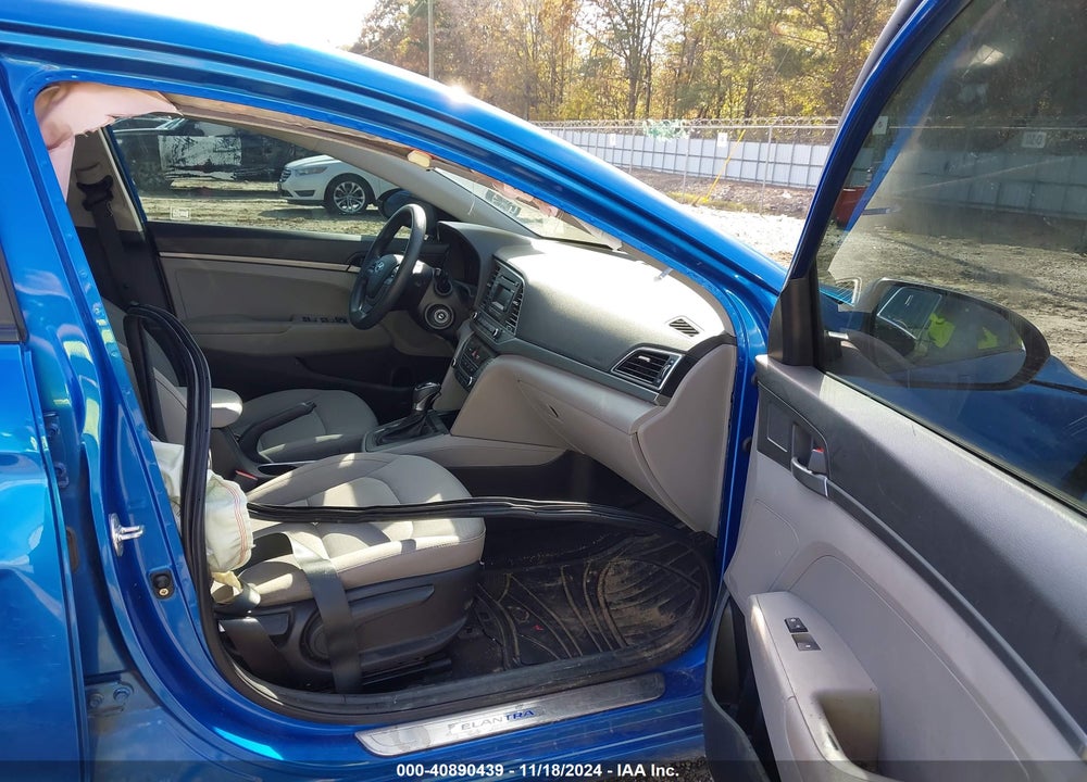 2018 HYUNDAI ELANTRA VIN: KMHD74LF2JU473084
