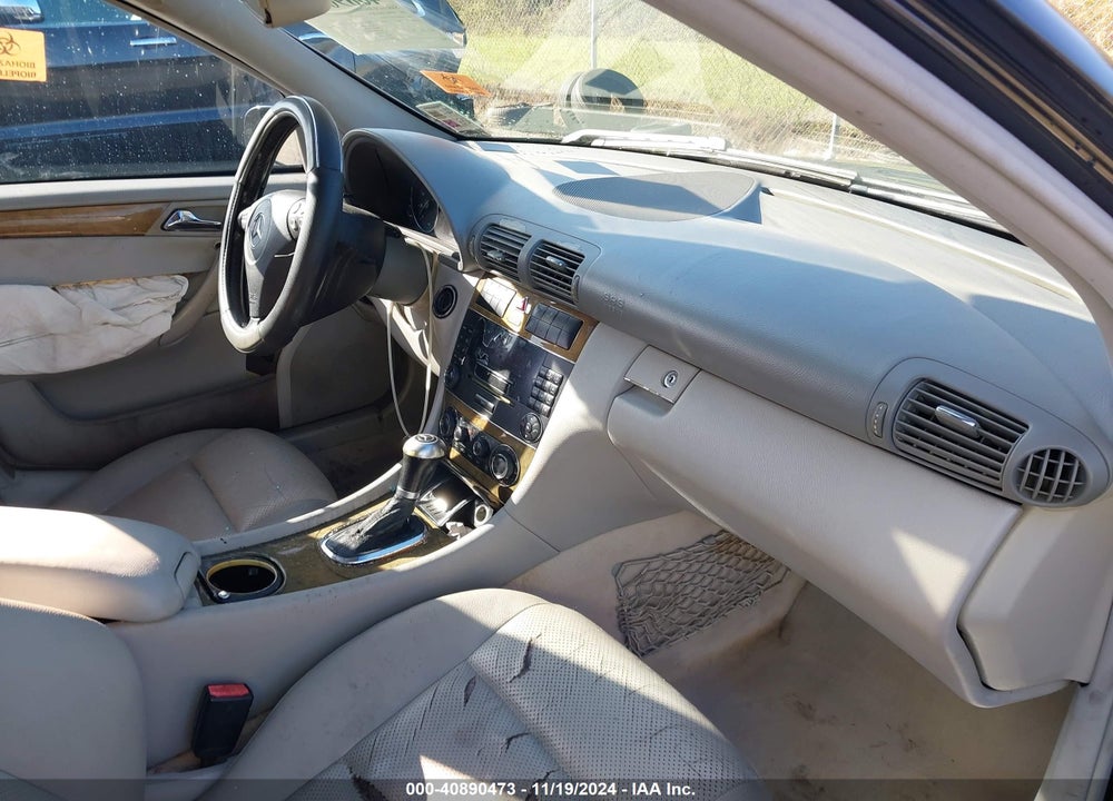 2007 MERCEDES-BENZ C 230 SPORT VIN: WDBRF52H17A914461