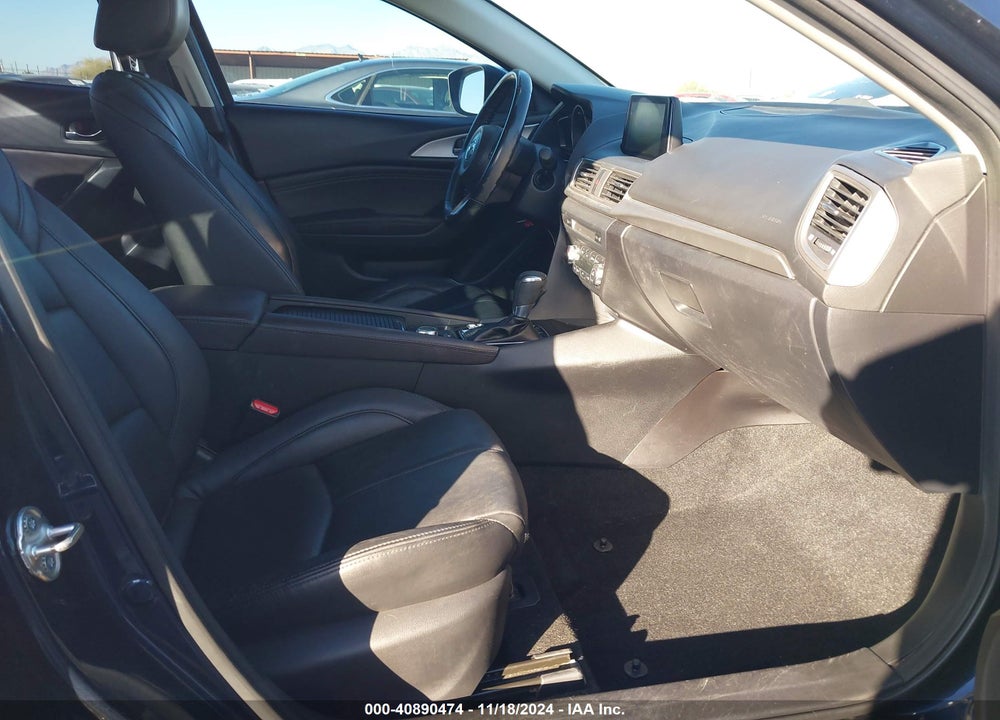 2018 MAZDA 3 TOURING VIN: 3MZBN1V3XJM197385