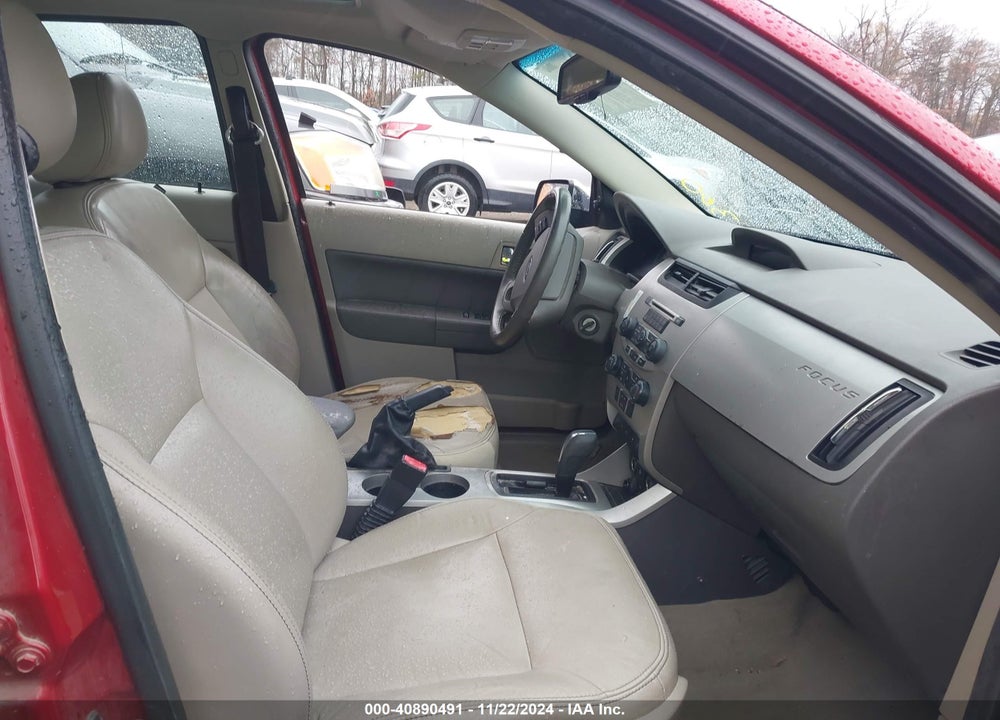 2011 FORD FOCUS SEL VIN: 1FAHP3HN4BW142910