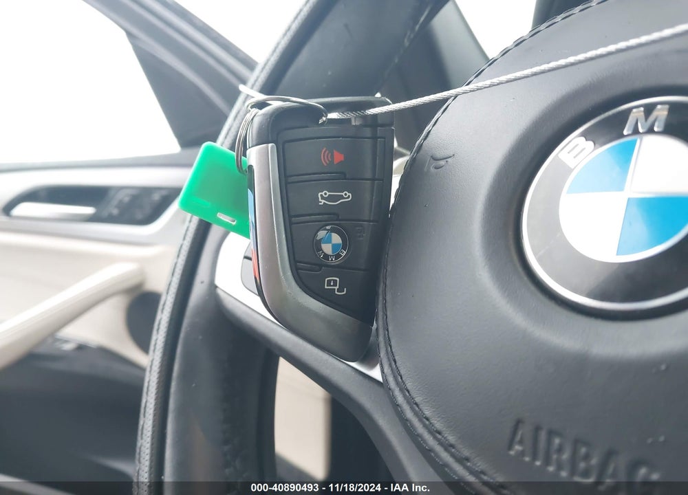 2021 BMW X3 VIN: 5UXTY5C0XM9E04909