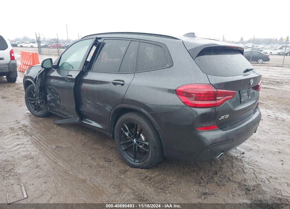 2021 BMW X3 VIN: 5UXTY5C0XM9E04909