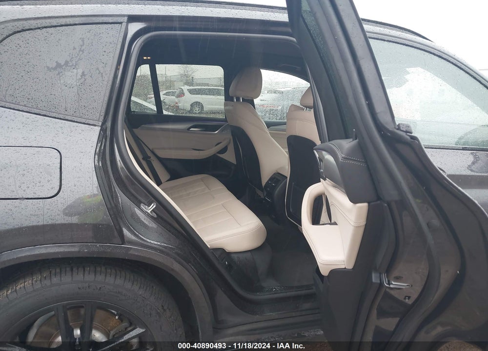 2021 BMW X3 VIN: 5UXTY5C0XM9E04909