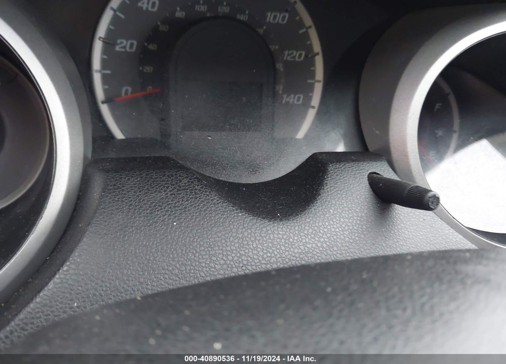 2012 HONDA FIT VIN: JHMGE8H31CC026718