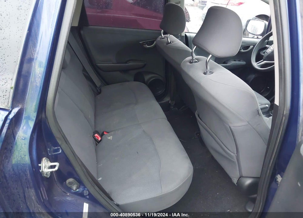 2012 HONDA FIT VIN: JHMGE8H31CC026718