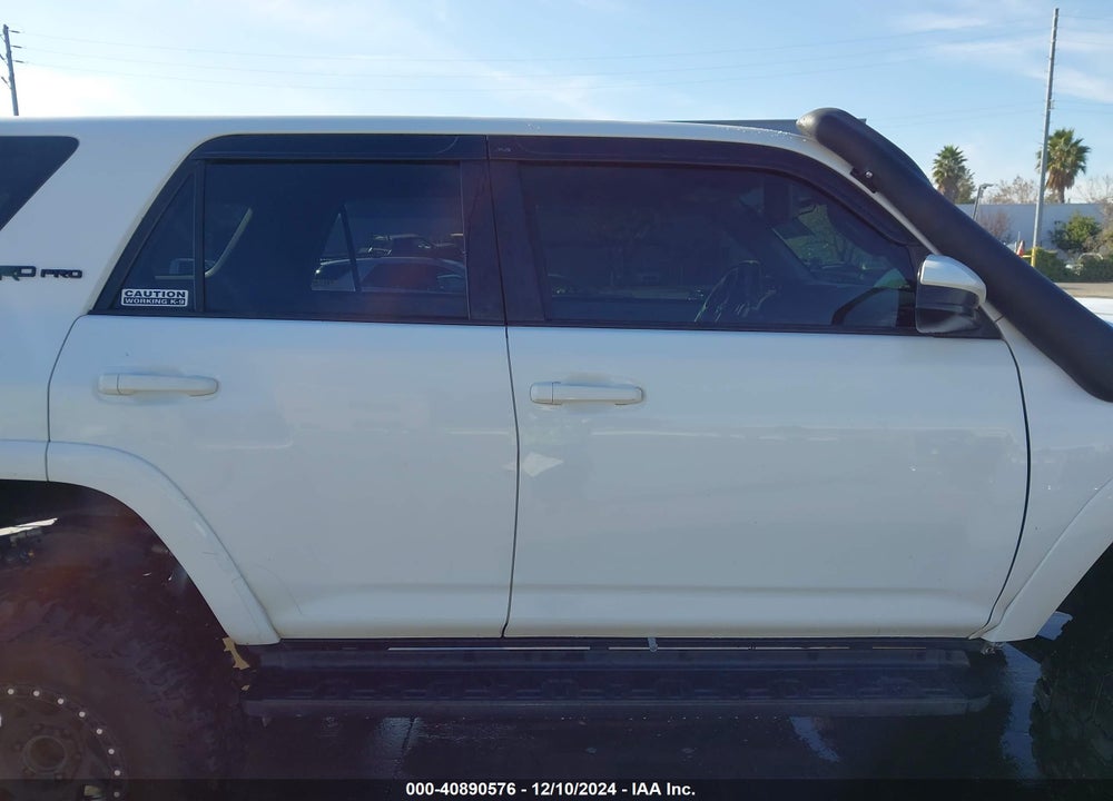 2017 TOYOTA 4RUNNER VIN: JTEBU5JR0H5445713