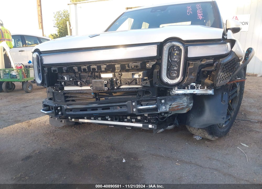 2023 RIVIAN R1T ADVENTURE QUAD-MOTOR LARGE PACK VIN: 7FCTGAAA6PN023232