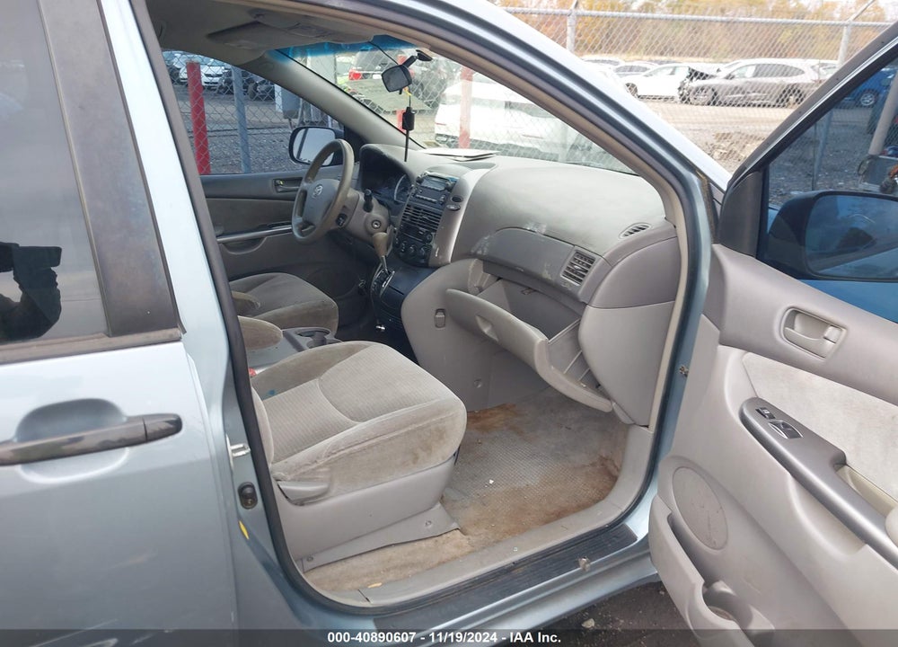 2006 TOYOTA SIENNA CE VIN: 5TDZA23C66S522613