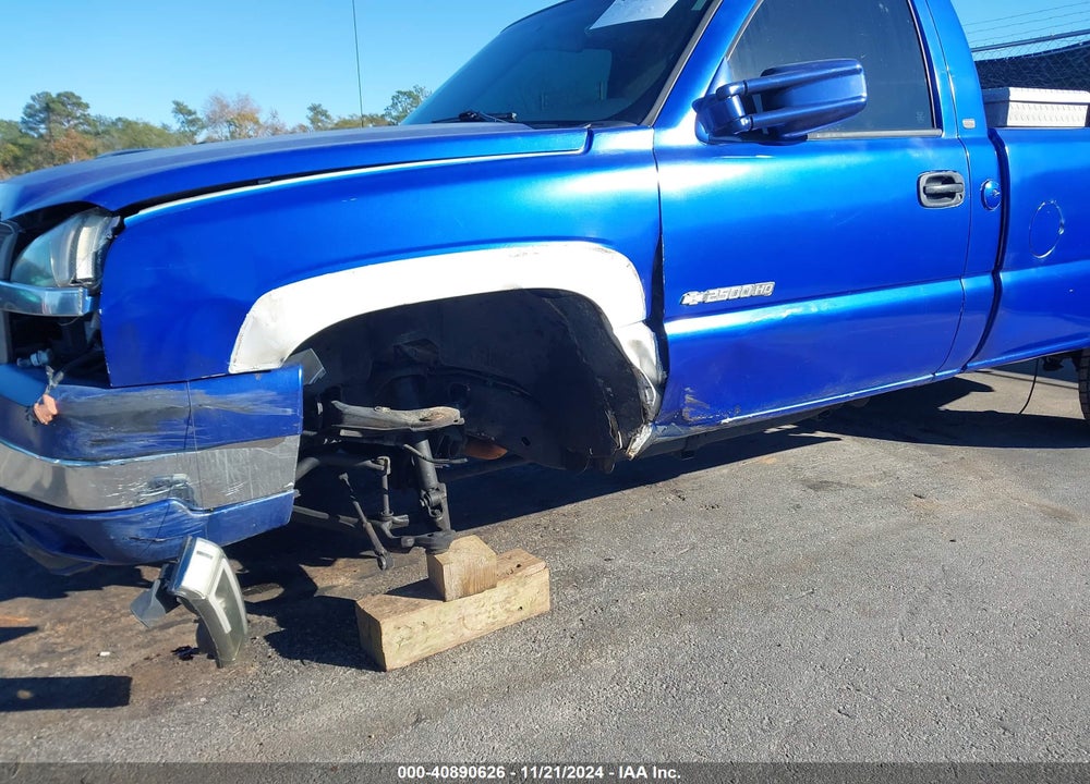 2003 CHEVROLET SILVERADO 2500HD WORK TRUCK VIN: 1GCHC24UX3E328827